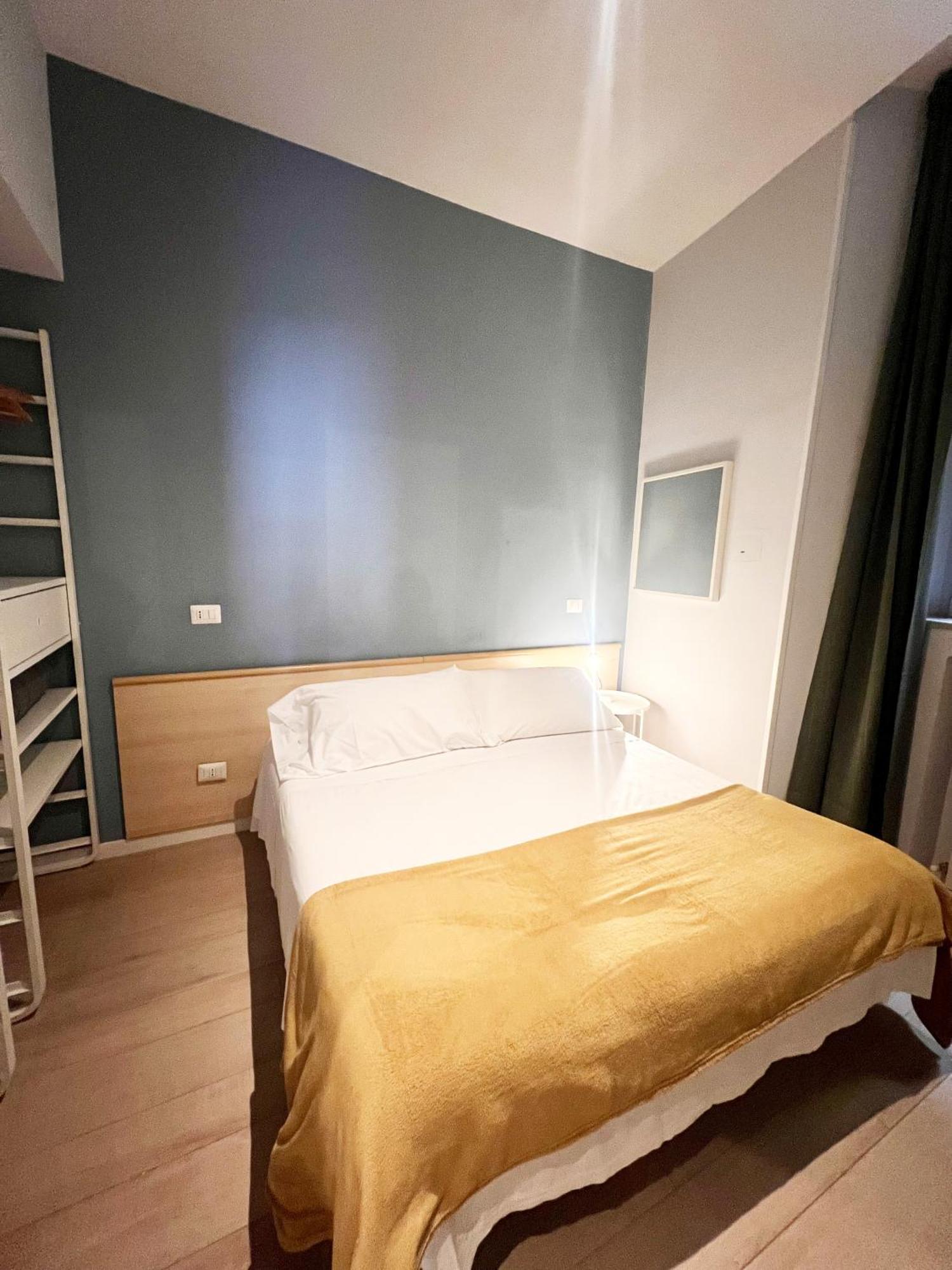 Residenza San Biagio Apartment Napoli Bagian luar foto