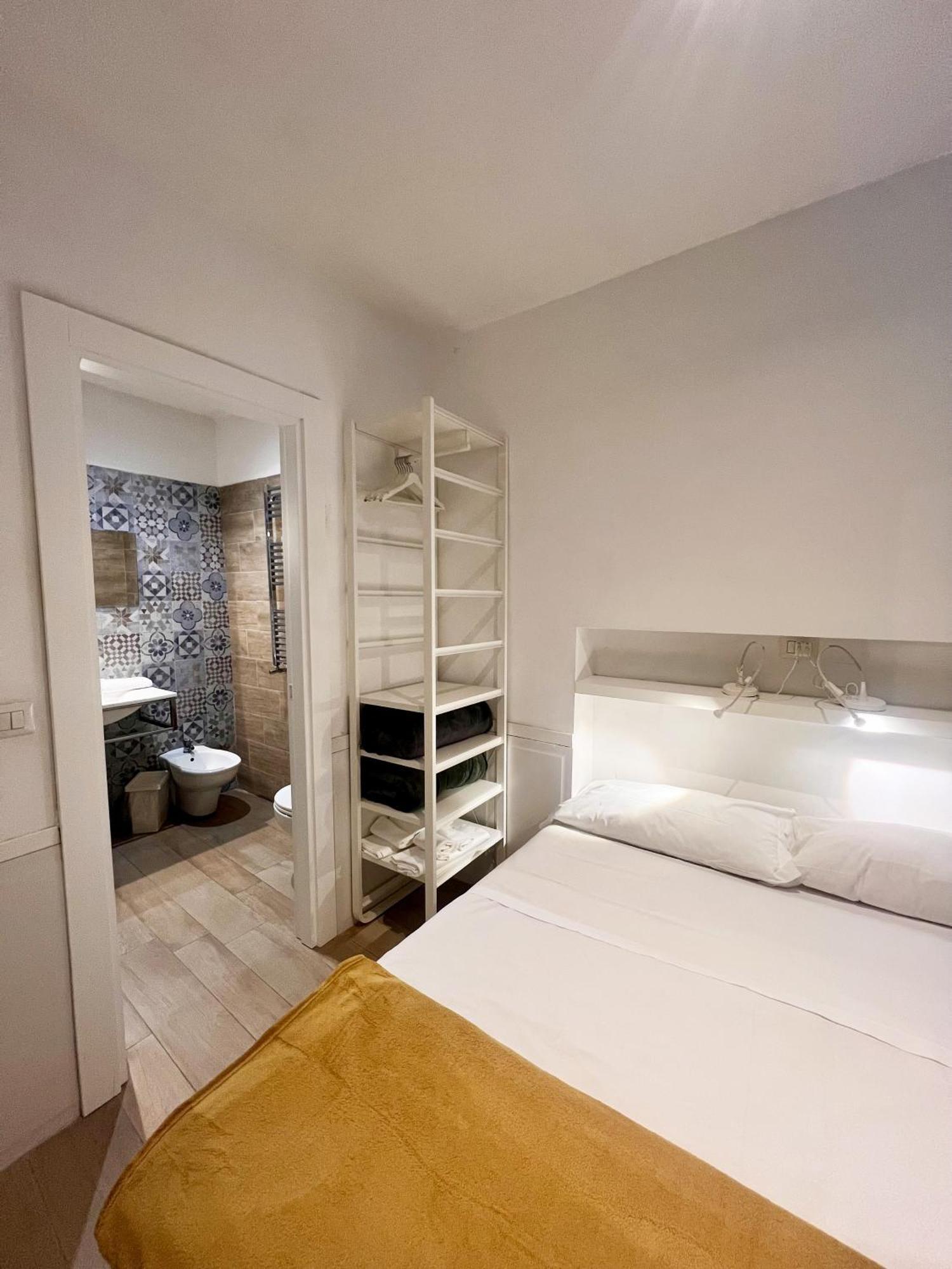 Residenza San Biagio Apartment Napoli Bagian luar foto